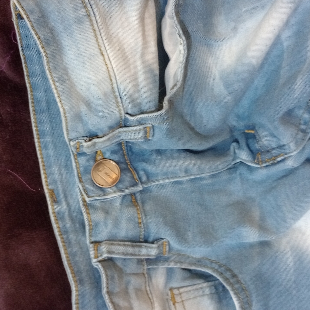 Jeans - Picture 4 of 4